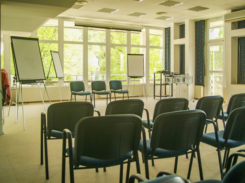 Фото Világos Hotel Balatonvilágos