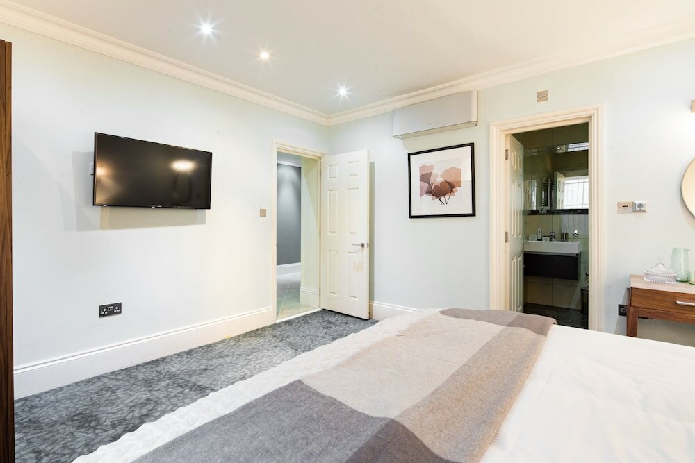 Фото Lancaster Gate, Hyde Park by London Hotel Collection