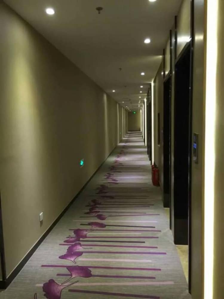 Фото Lavande Hotel Shunyi Metro Station