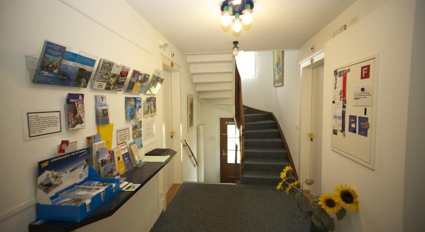 Фото Adventure Guesthouse Interlaken