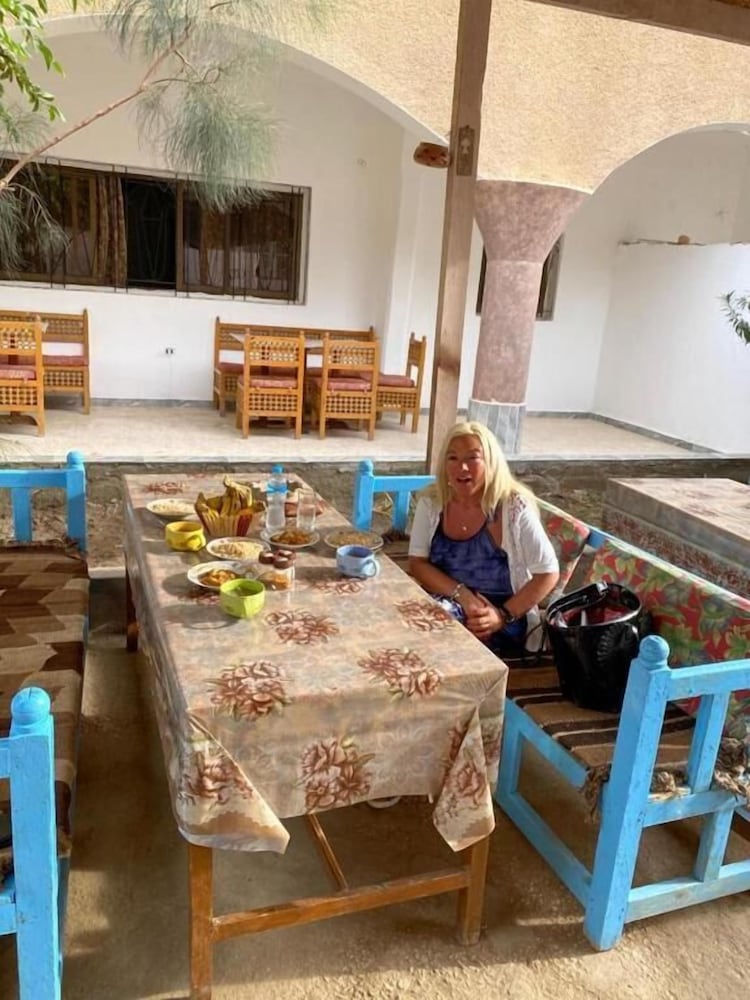 Фото Pharaonic Rose