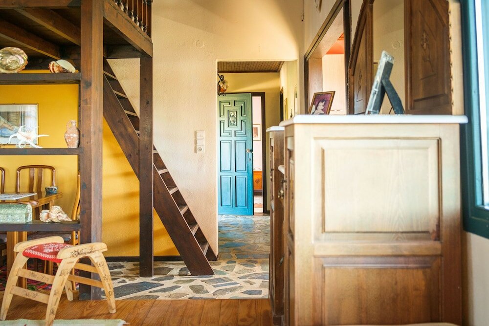 Фото Gorgeous Stone Cottage by the sea