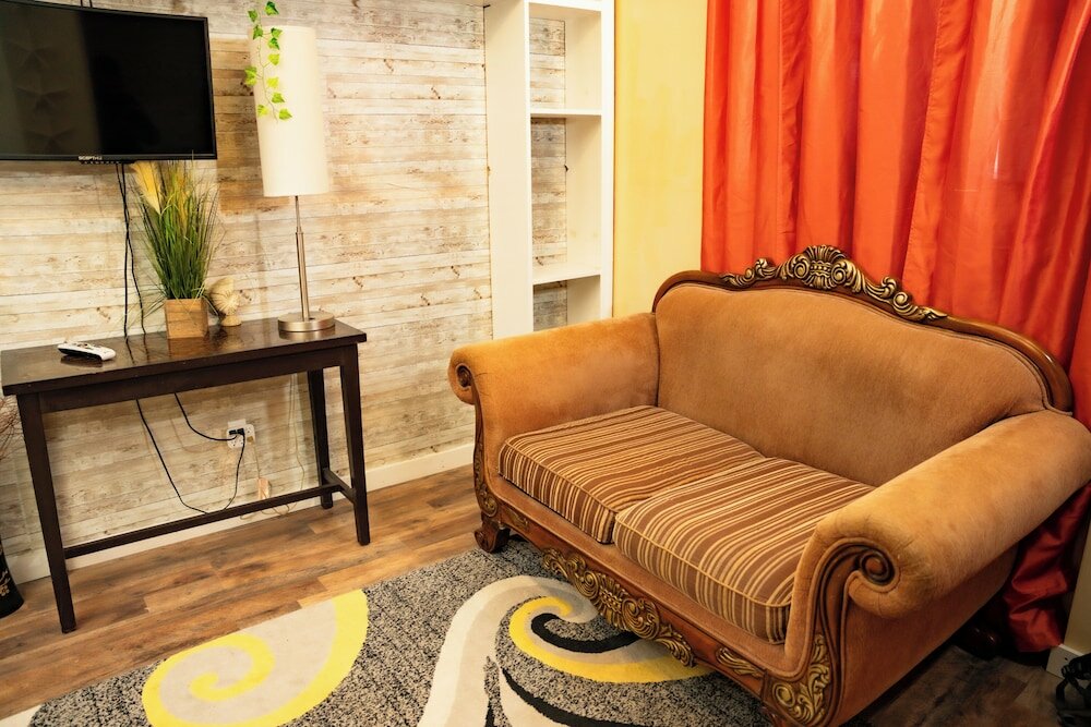 Фото Cocoplum Rest N Hideaway 1