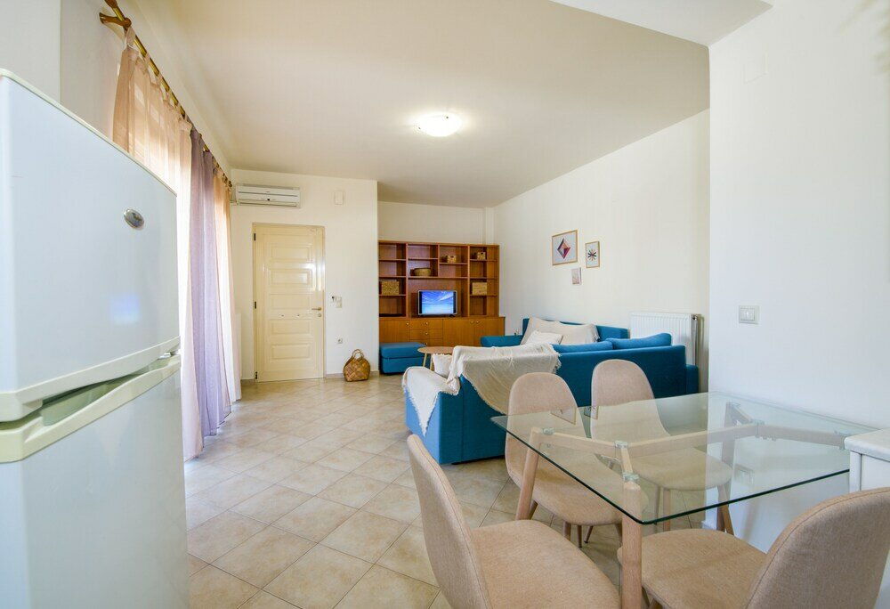 Фото Dione Apartment with Terrace near Kalathas beach