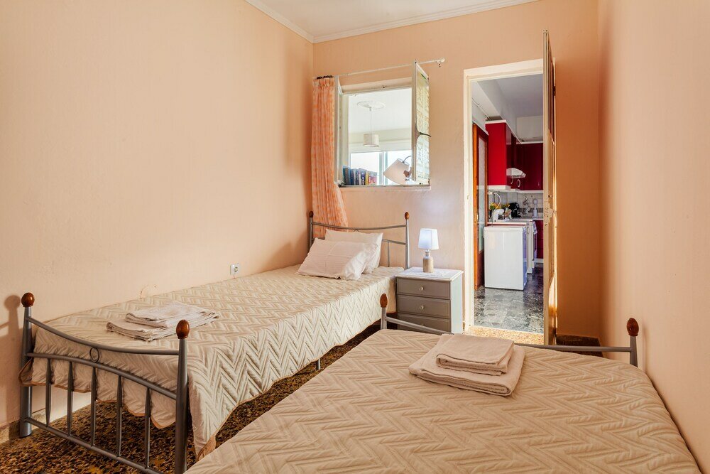 Фото Sunset Serenity - Kardamili Seaside Getaway