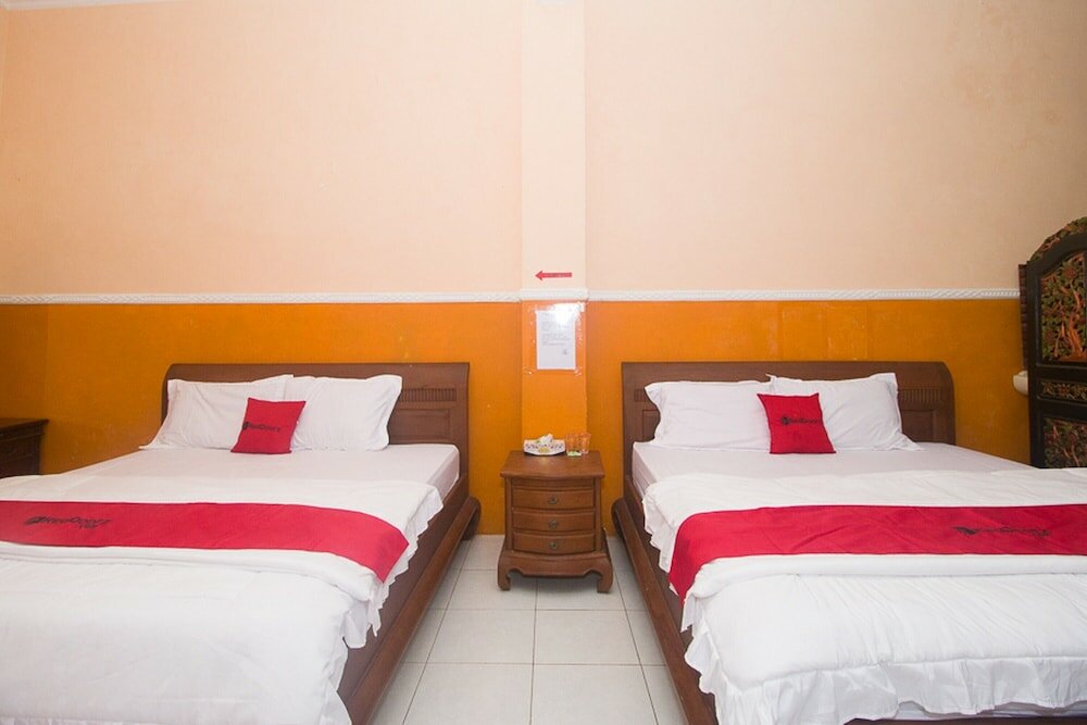 Фото RedDoorz Syariah near Keraton Sumenep