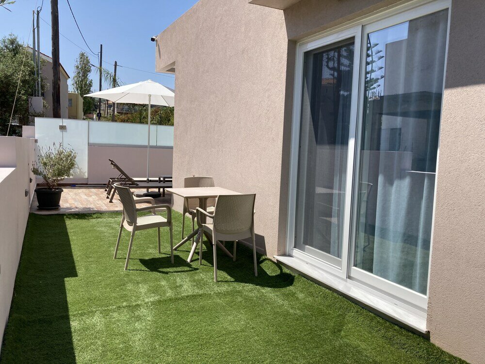 Фото Sarpidon Suites