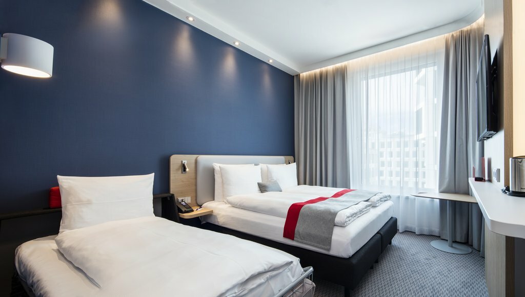 Фото Holiday Inn Express Munich City West