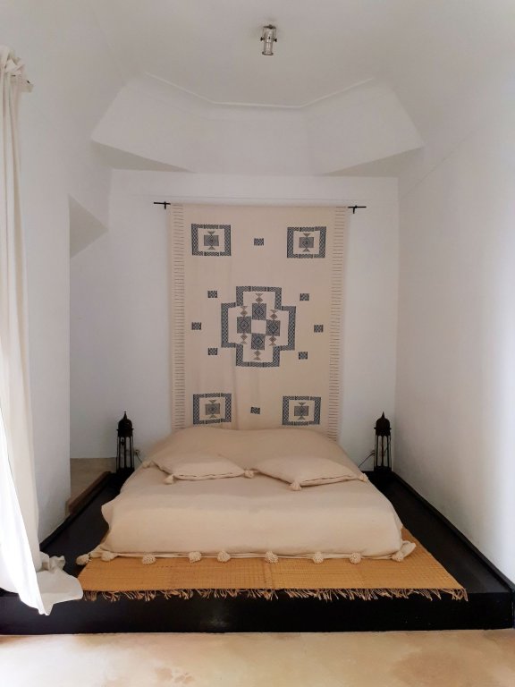 Фото Riad Tchaikana