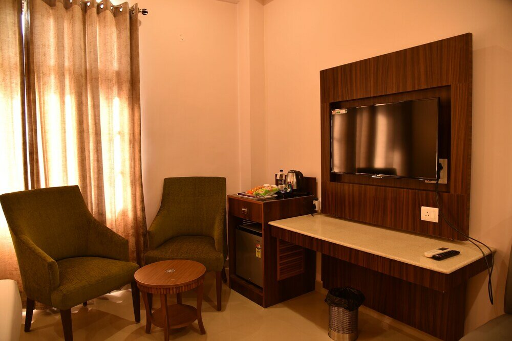 Фото Mastiff Hotel Gopalpur