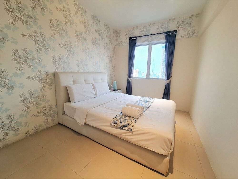 Фото Duta Hotel & Residence by Sarahs Lodge