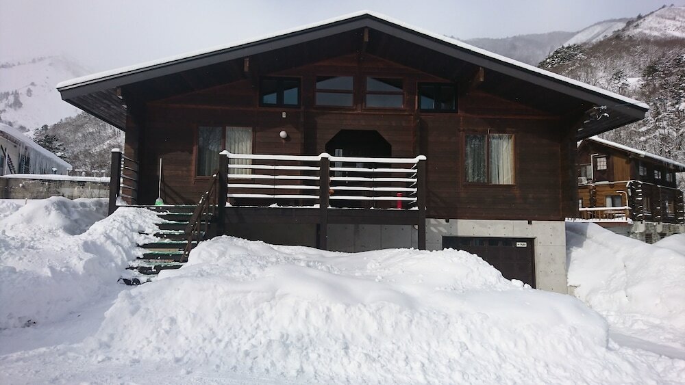 Фото Woodpecker Chalet