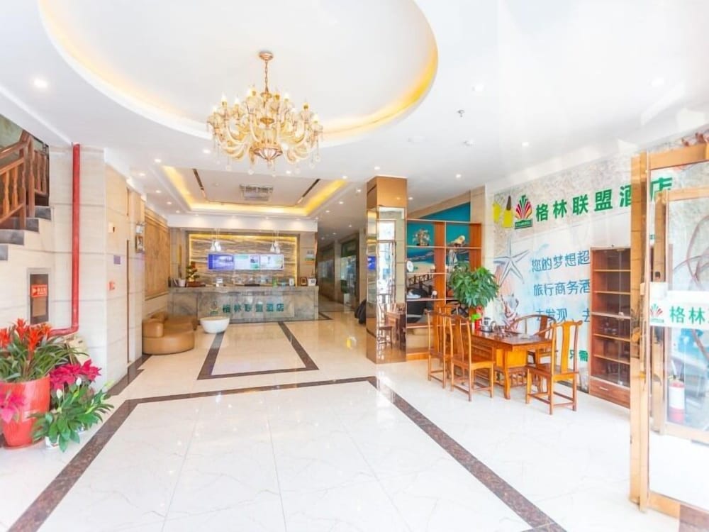 Фото GreenTree Alliance Sanya Jiyang District Yalongwan Road Hotel