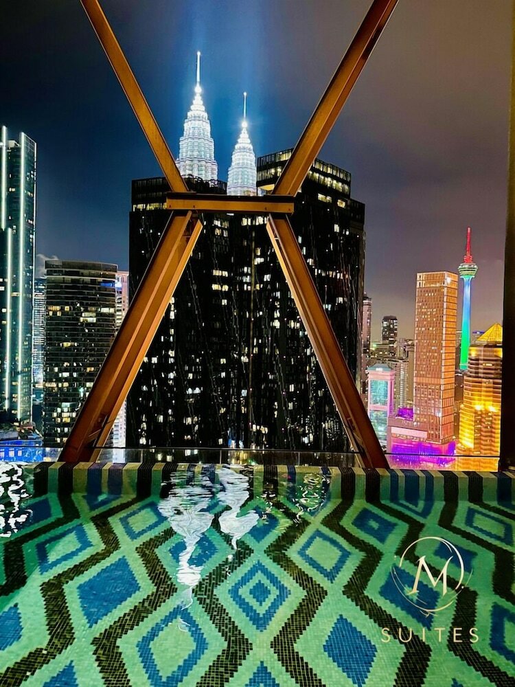 Фото Scarletz Suites Klcc by M Suites