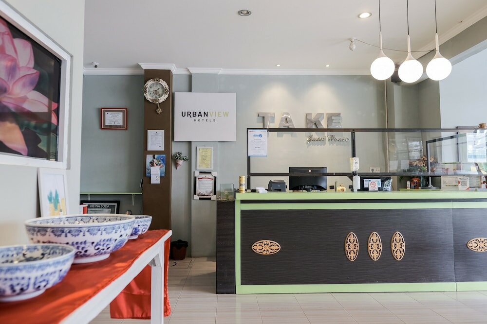 Фото Urbanview Hotel Ta Ke Jelutung Jambi