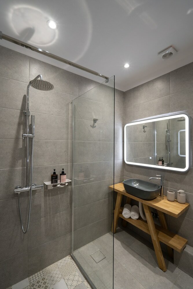 Фото Akri Suites Vourvoulos