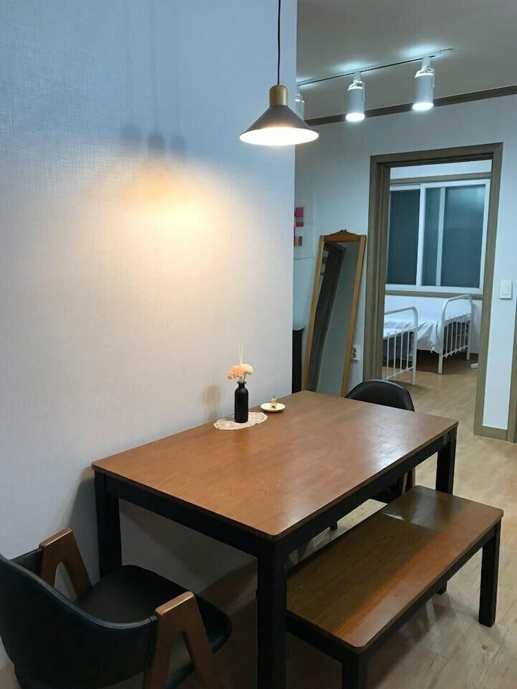 Фото 1 Kay House - Place 4 - Hostel