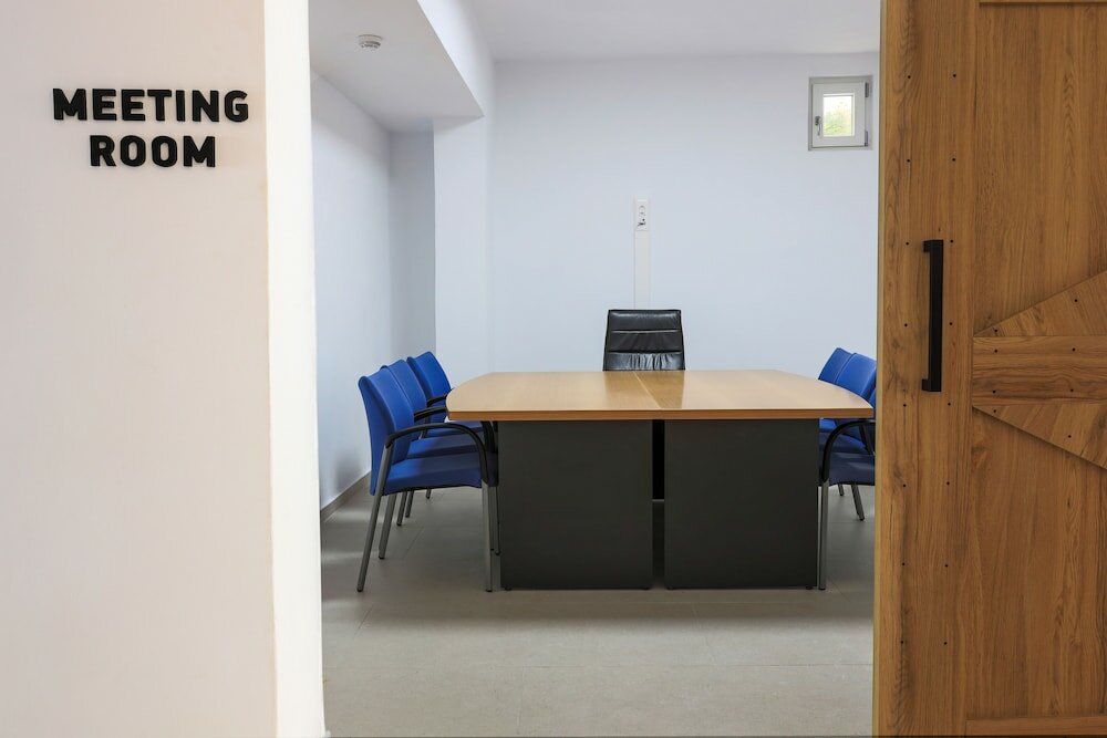 Фото Sea Breeze Hotel