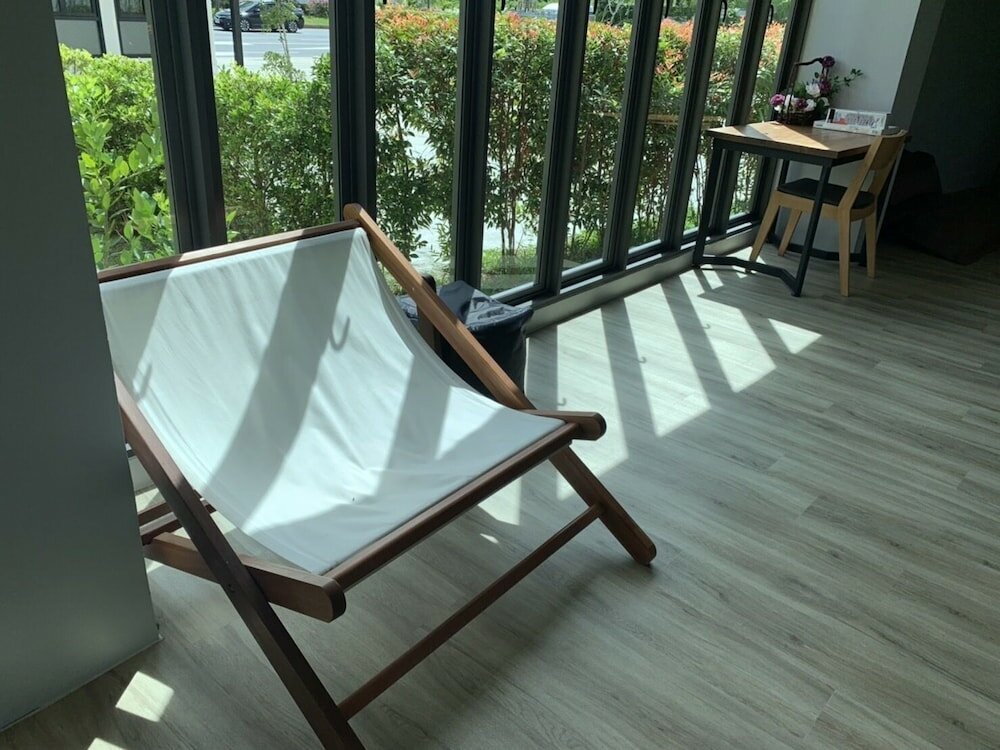 Фото Atom Phuket Hotel