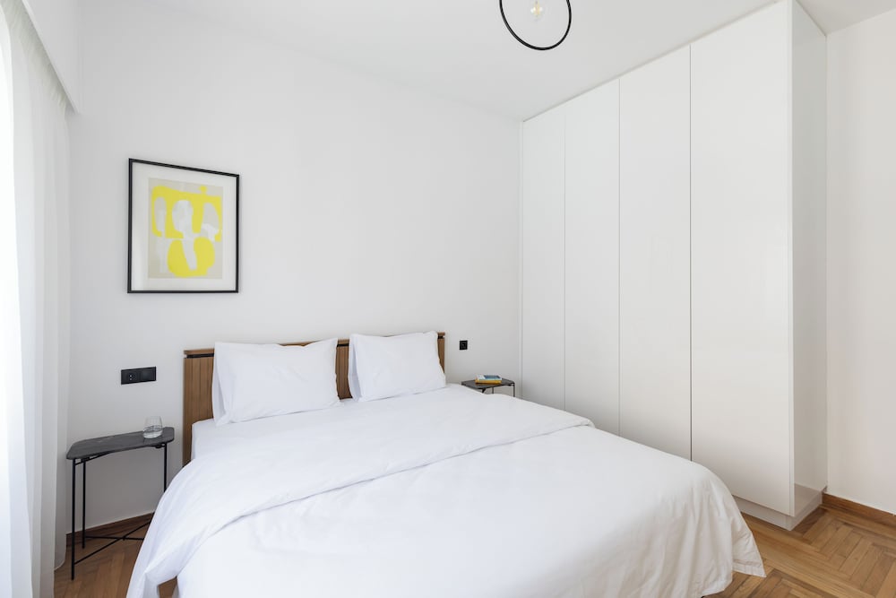 Фото Elliot Neapoli