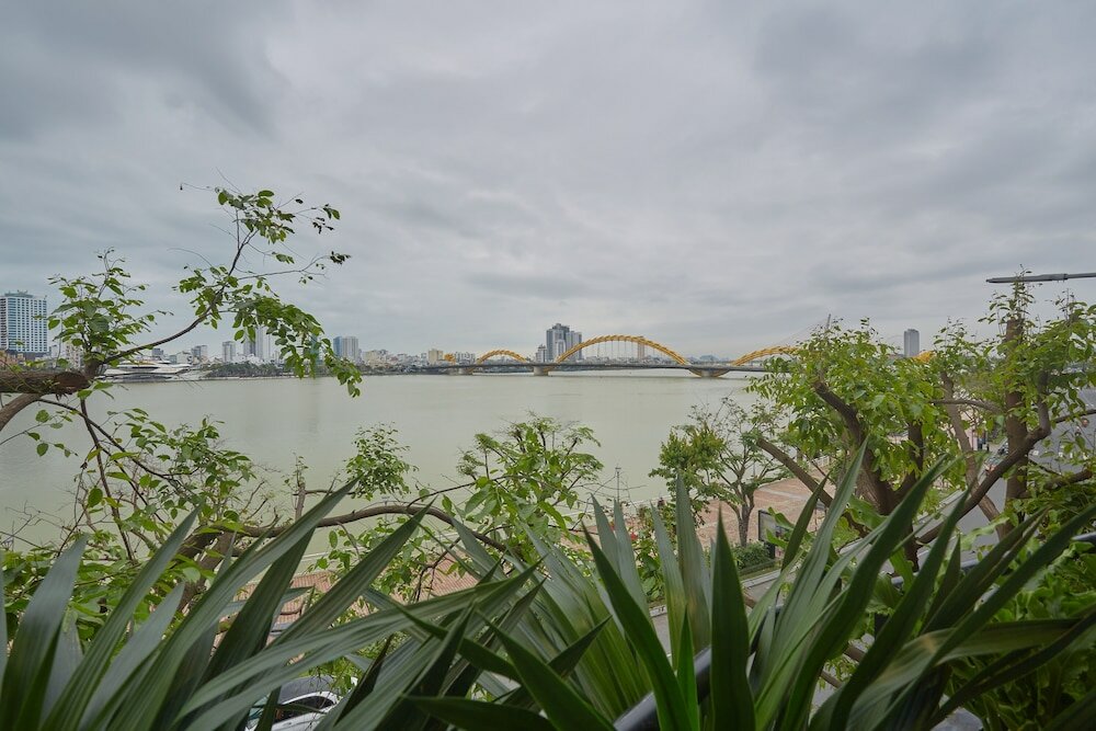 Фото The Garden Capsule Hotel