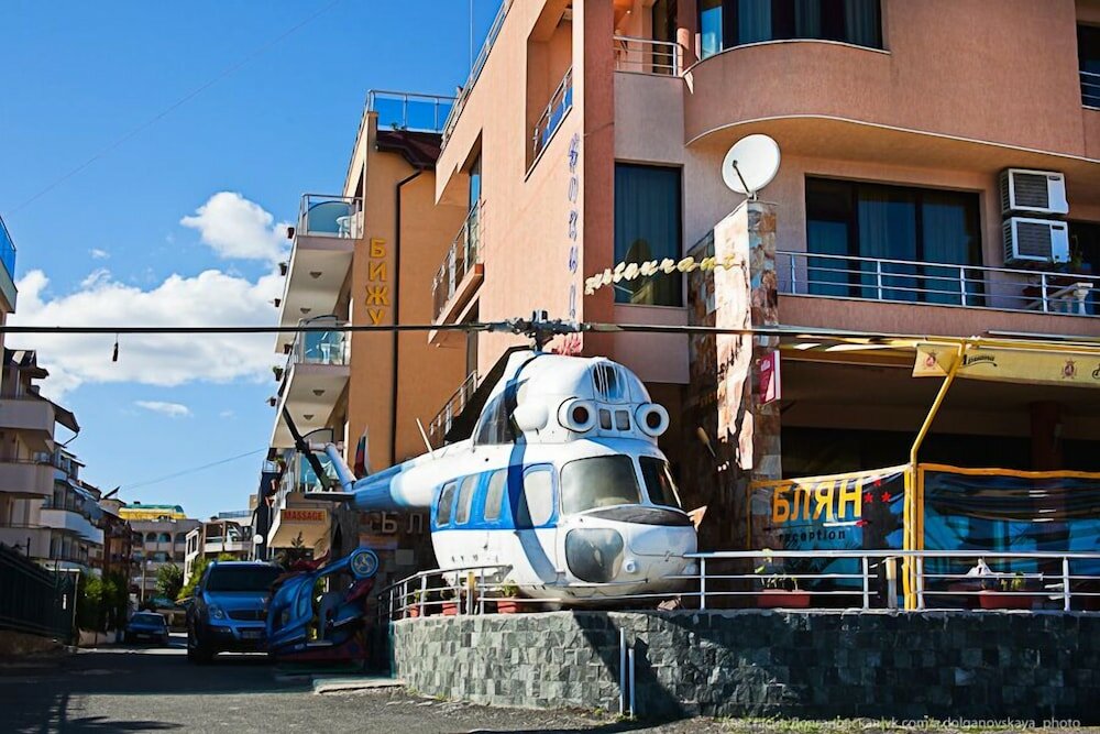 Фото отеля 3