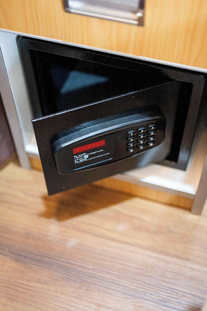 Фото Semporna City Hotel