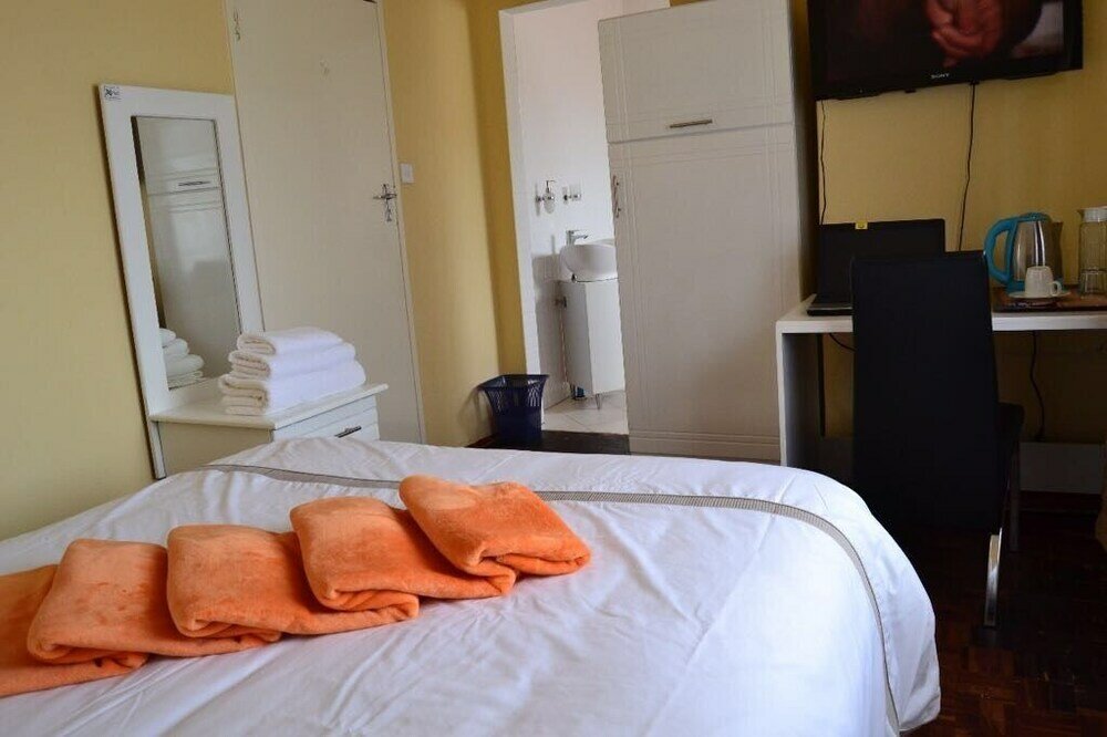 Фото The Hawks Bed and Breakfast