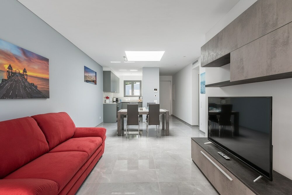 Фото Promenade Apartments