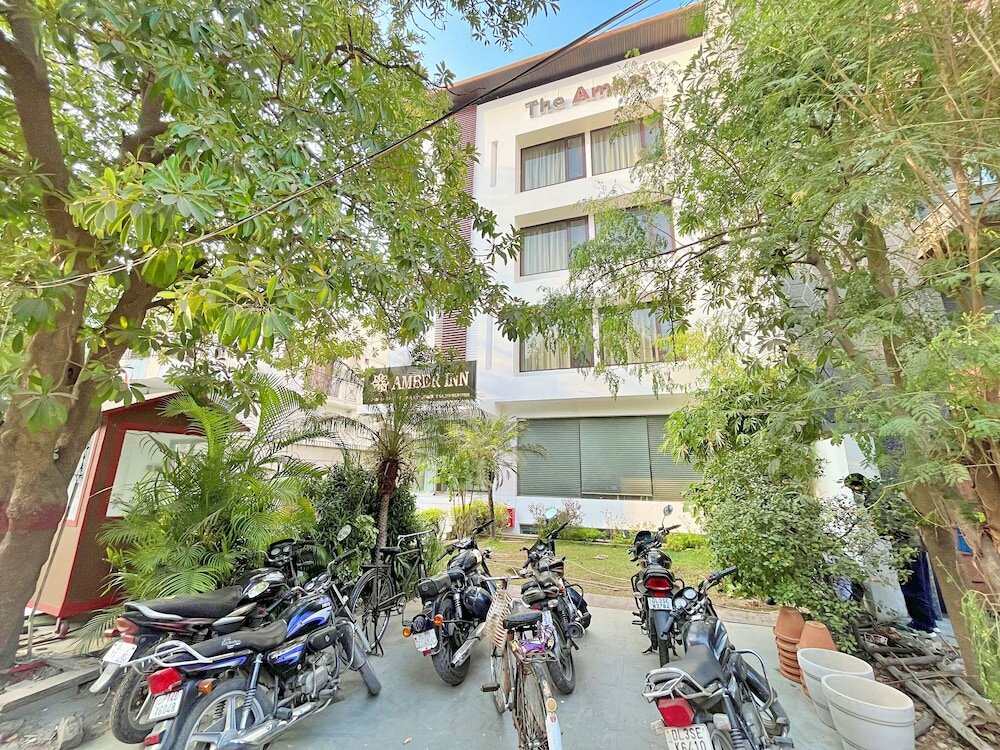 Фото Amber Inn by Orion Hotels