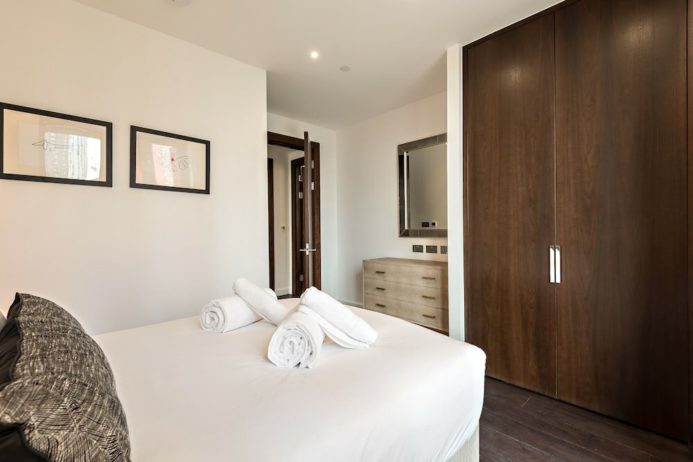 Фото Thornes House Apartments