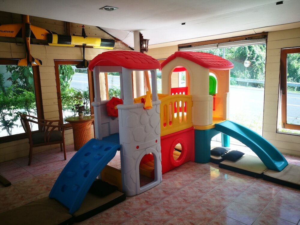 Фото On The Hill Karon Resort