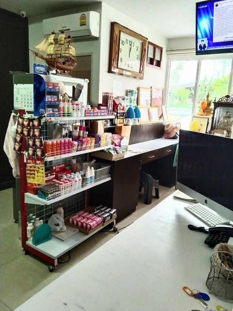 Фото OYO 75399 Choktipparat Place