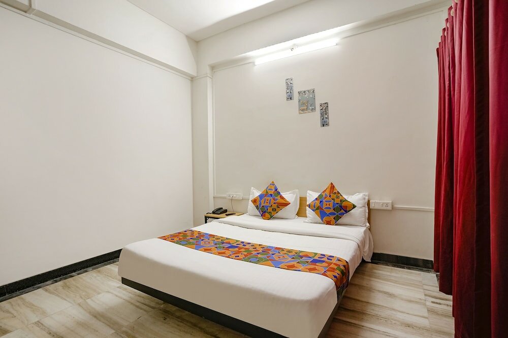 Фото Fabhotel Saubhagya Inn