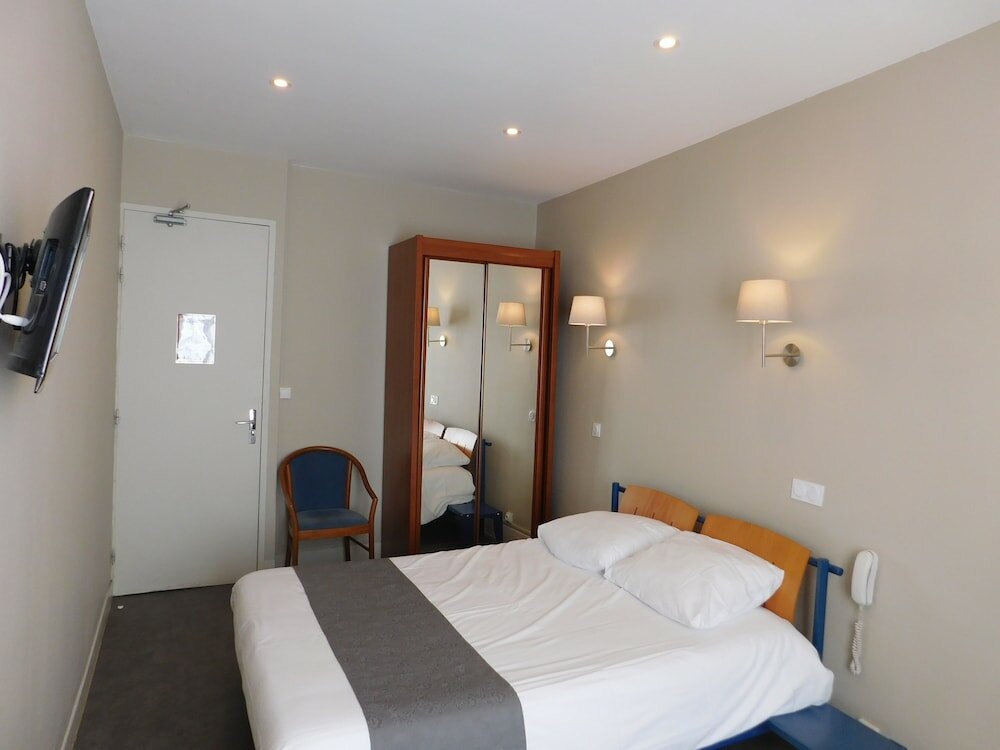 Фото Hotel Des Pyrénées