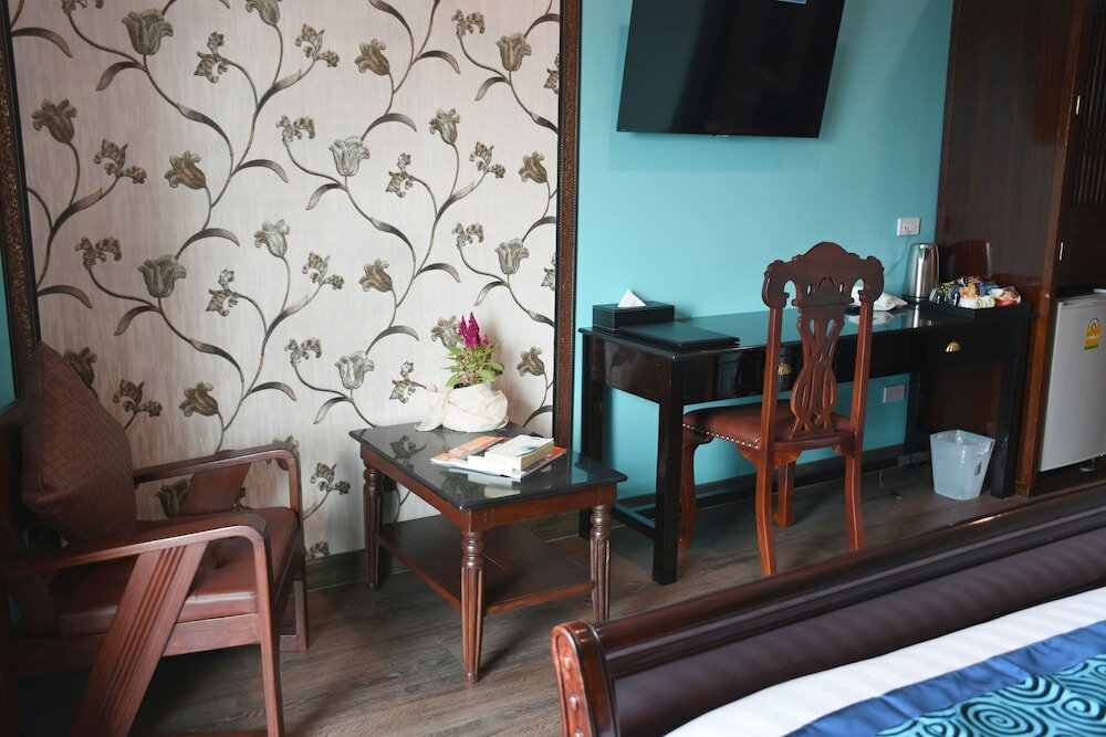 Фото Chunlee Grand Hotel