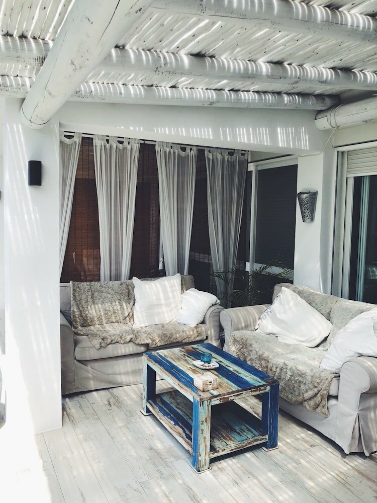 Фото Villa Breeze Boutique Guest Rooms Marbella