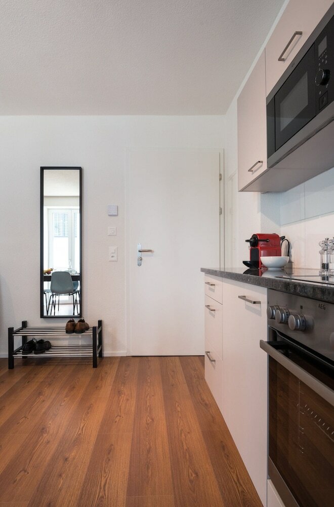 Фото Hitrental Altstetten Apartments