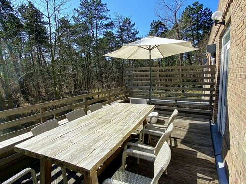 Гостиница Serene Holiday Home in Bergen aan Zee With Terrace
