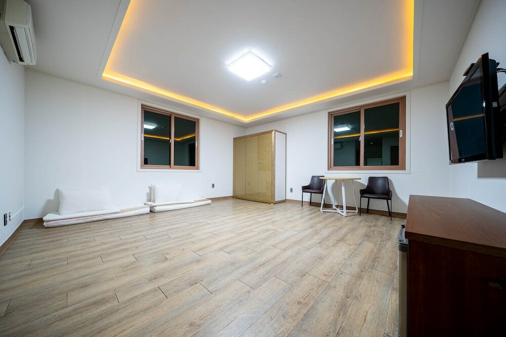 Фото F-one Hotel