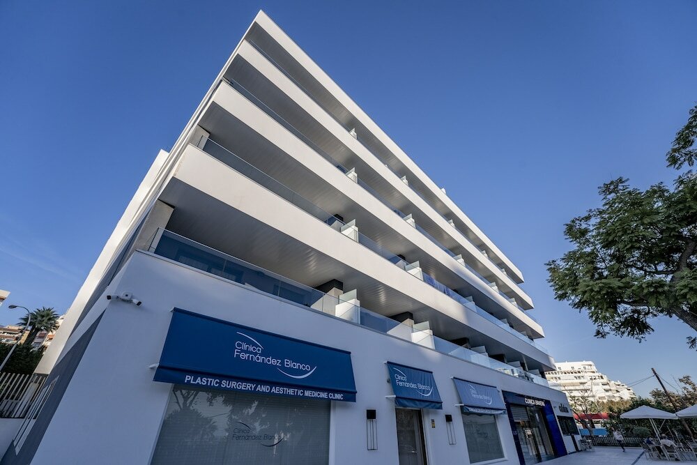 Фото Aqua Apartments Bellamar Marbella