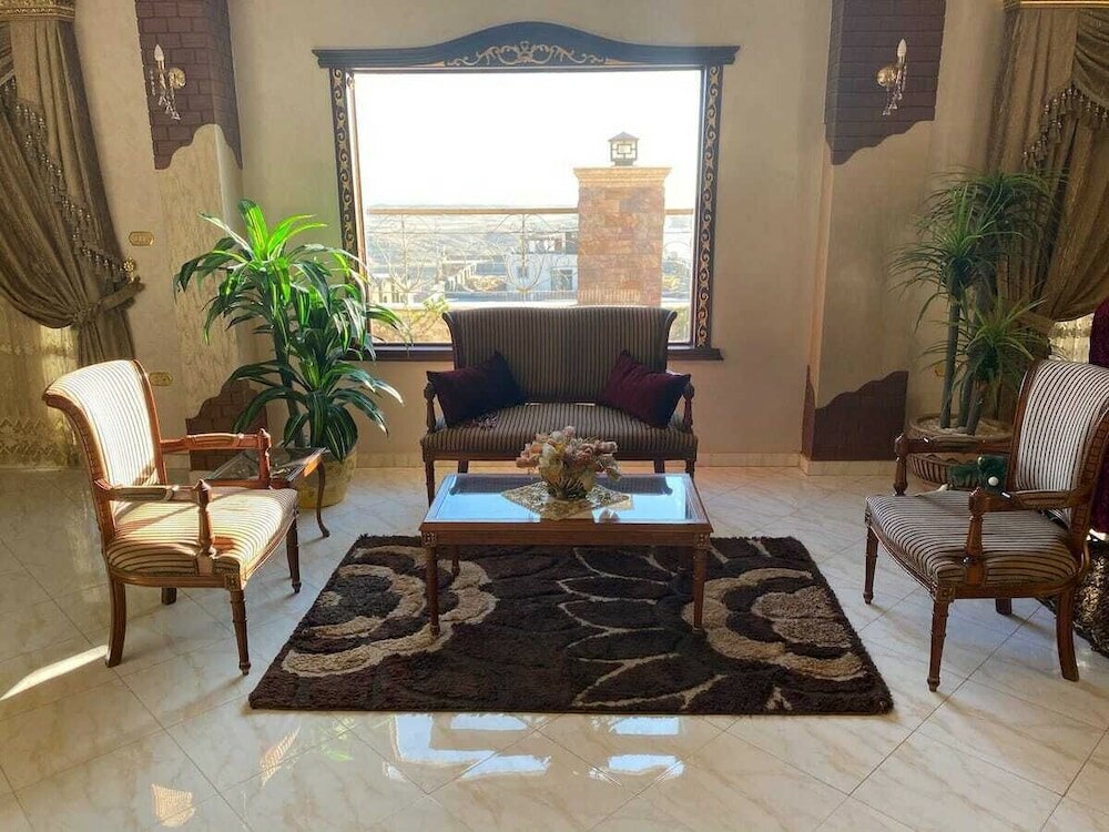 Фото Penthouse Apartment Pyramids view