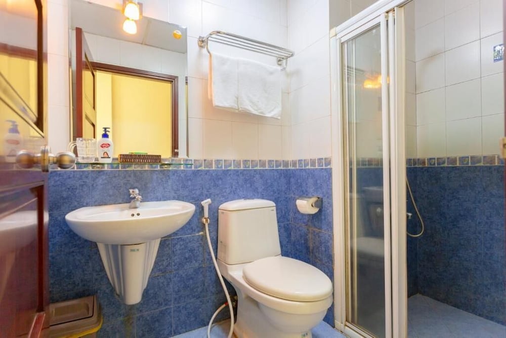 Фото Giang Linh Hotel