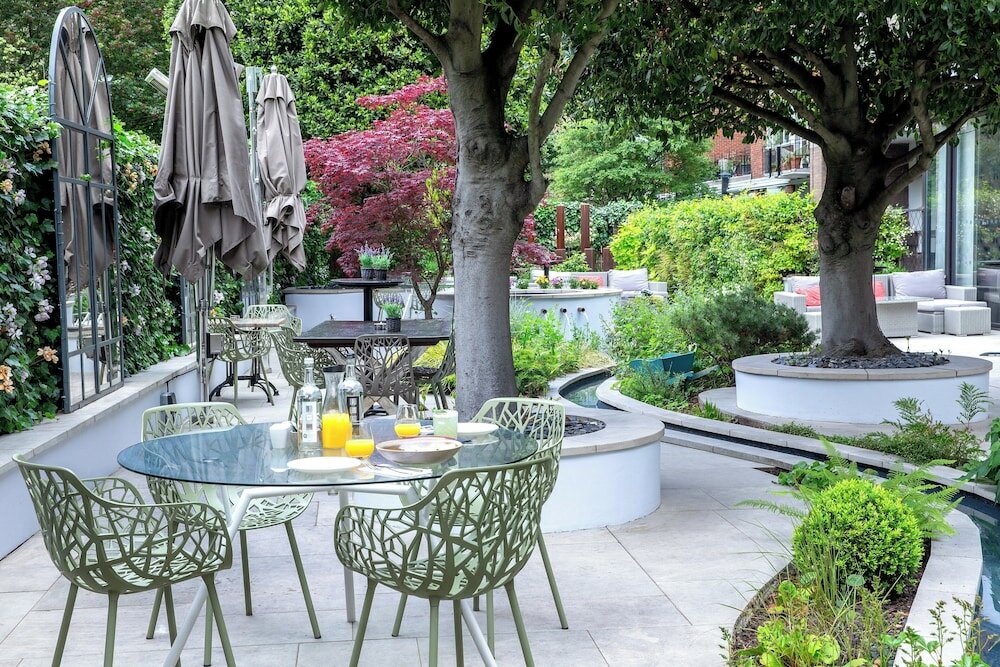 Фото Bedford Hotel