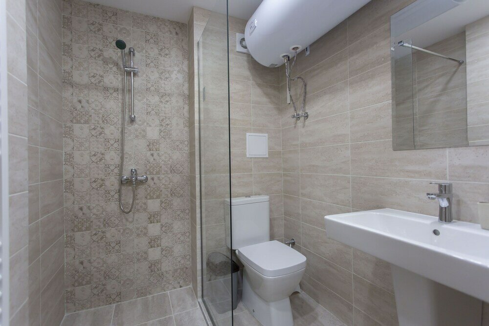 Фото Modern 1bdr Apartment Near Center - Free Parking