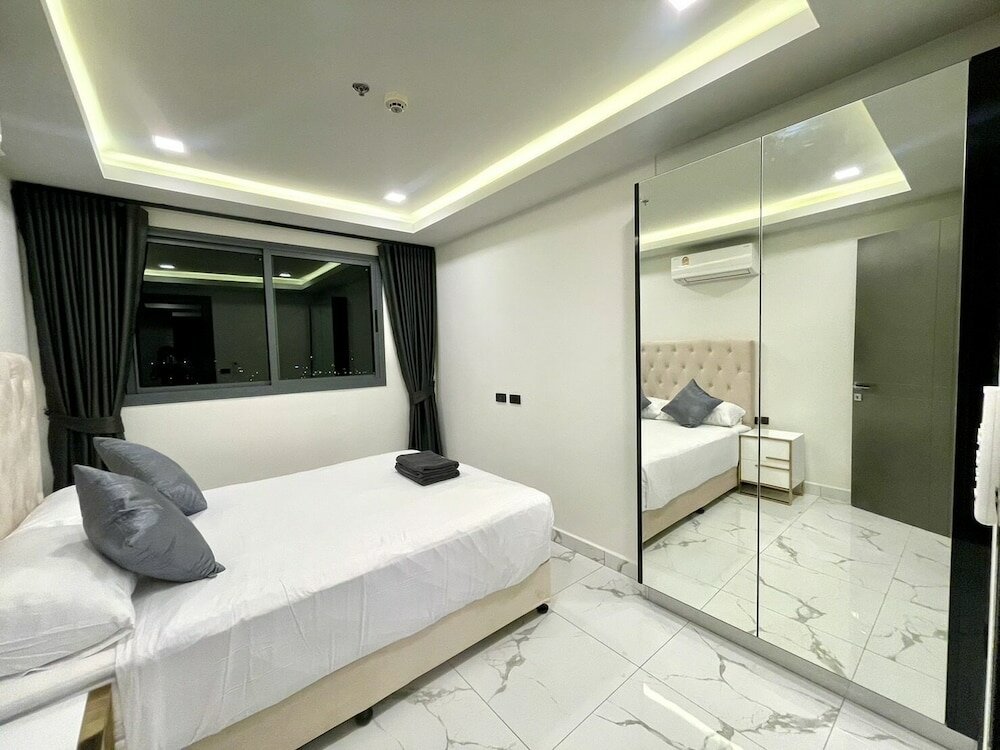 Фото Arcadia Millennium Tower by Psr