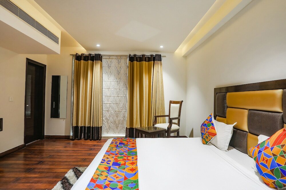 Фото Fabhotel Grand Stay