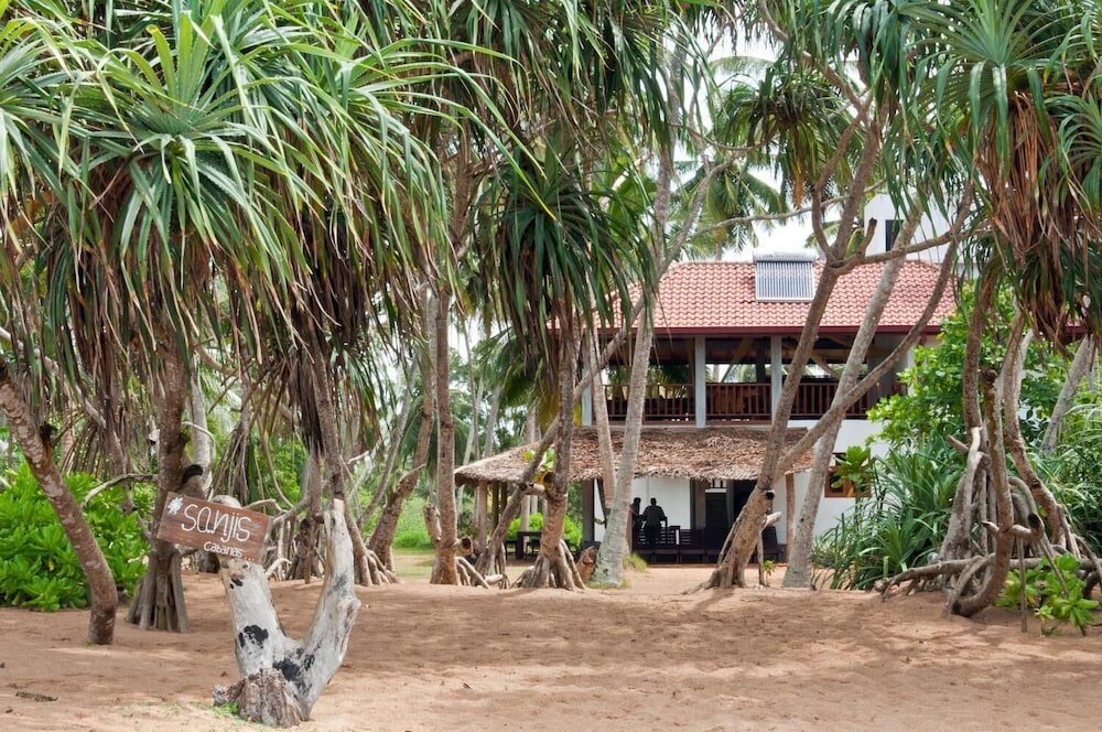 Фото Sanjis The Seaside Cabanas