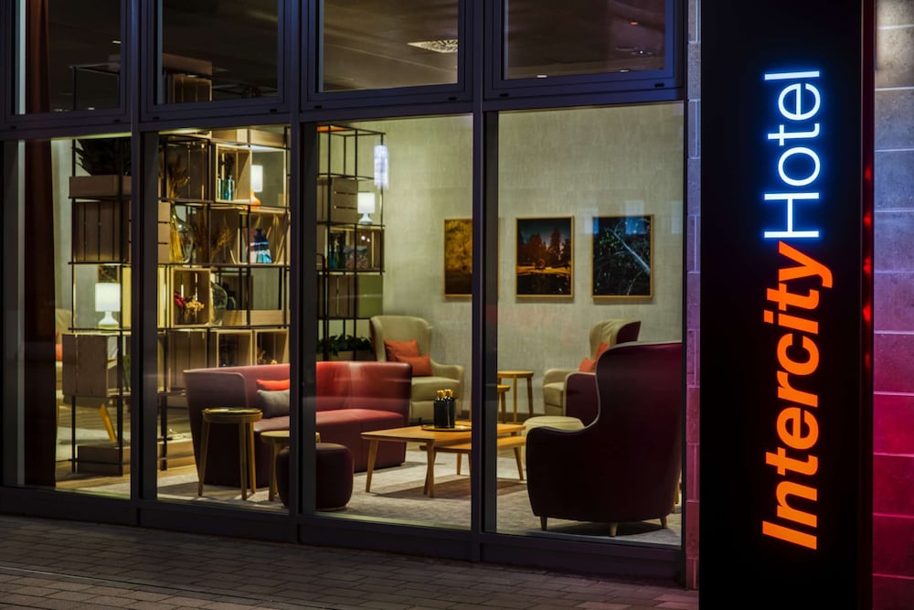 Фото IntercityHotel Wiesbaden