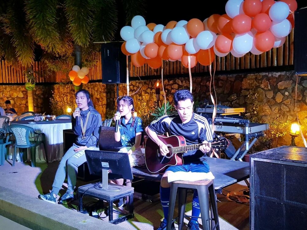 Фото Oyo Baan Tong Tong Pattaya Resort